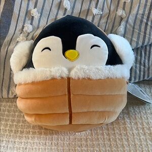 Squishmallows Penguin Luna